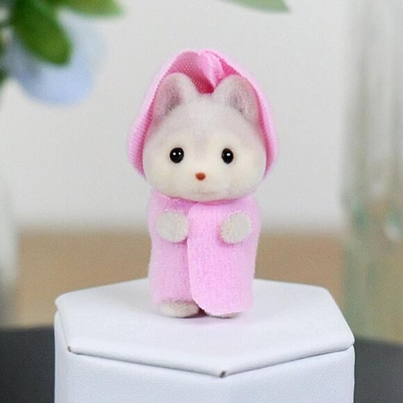 Calico Critters Sylvanian Families Husky Boy Triplet Baby - Picture 2 of 8